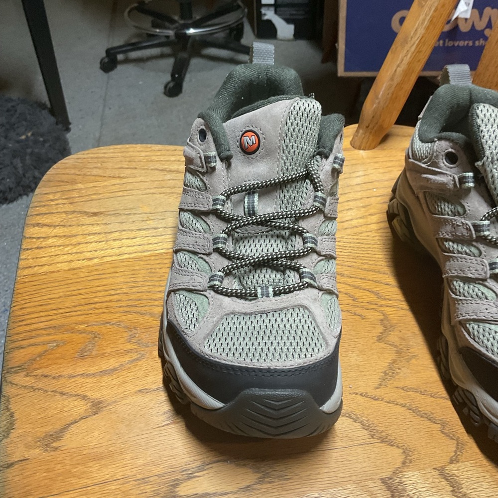 Women’s Merrell Vibram hiking shoes